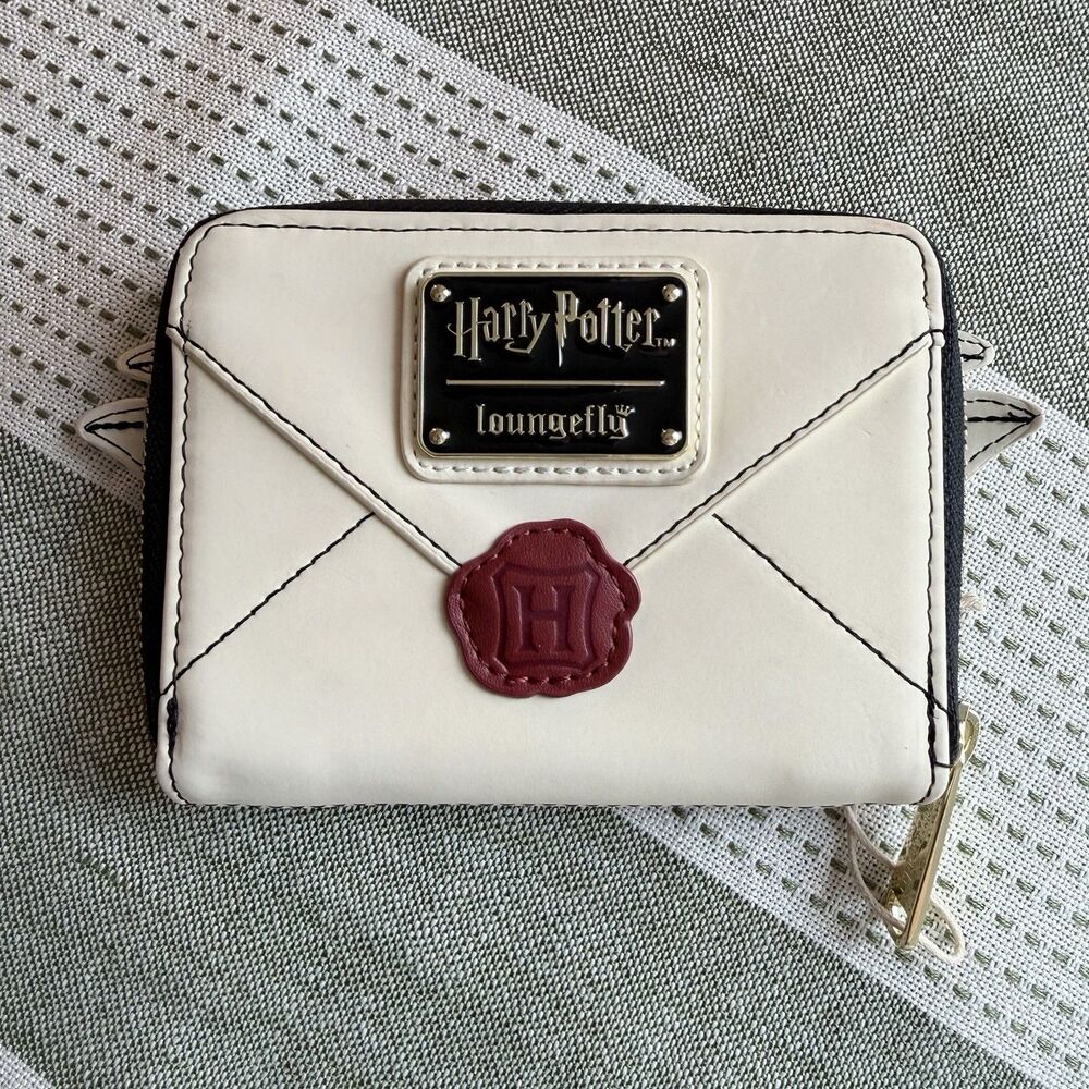 Loungefly Harry Potter Hedwig Snow Owl Zip Wallet NEW - Picture 4 of 6